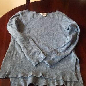 cashmere sweater. size medium but like a small